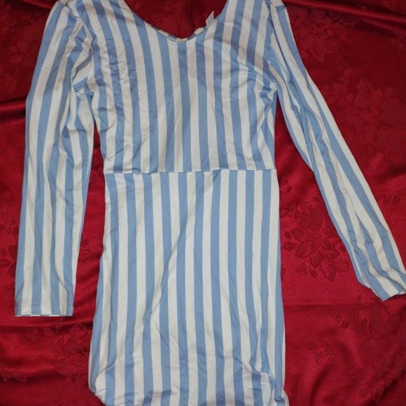 Women's dress size small no other tag - Picture 2 of 2
